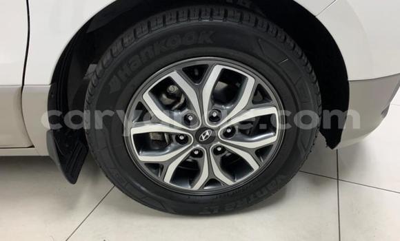 Acheter Occasion Voiture Hyundai H1 Blanc à Gobabis, Omaheke Acheter Occasion Voiture Hyundai H1 Blanc à Gobabis, Omaheke