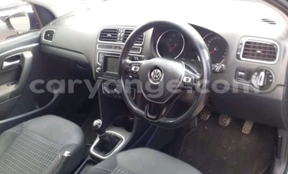 Acheter Occasion Voiture Volkswagen Polo Bleu à Henties Bay, Erongo Acheter Occasion Voiture Volkswagen Polo Bleu à Henties Bay, Erongo