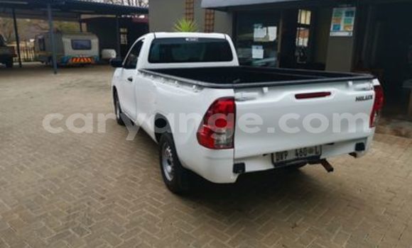 Acheter Occasion Voiture Toyota Hilux Blanc à Gobabis, Omaheke Acheter Occasion Voiture Toyota Hilux Blanc à Gobabis, Omaheke
