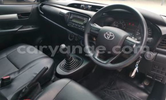 Acheter Occasion Voiture Toyota Hilux Blanc à Gobabis, Omaheke Acheter Occasion Voiture Toyota Hilux Blanc à Gobabis, Omaheke