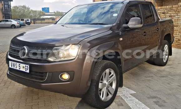 Buy Used Volkswagen Amarok Silver Car in Swakopmund in Namibia Buy Used Volkswagen Amarok Silver Car in Swakopmund in Namibia