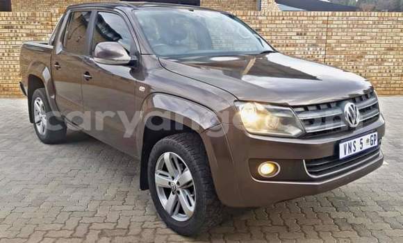 Buy Used Volkswagen Amarok Silver Car in Swakopmund in Namibia Buy Used Volkswagen Amarok Silver Car in Swakopmund in Namibia