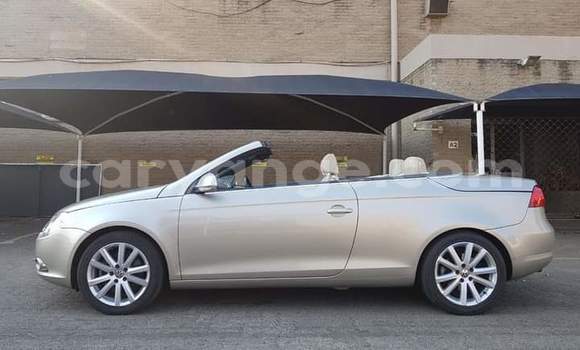 Buy Used Volkswagen Eos Silver Car in Swakopmund in Namibia Buy Used Volkswagen Eos Silver Car in Swakopmund in Namibia