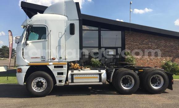 Buy Used Freightliner 90 Cum 500 White Truck in Windhoek in Namibia Buy Used Freightliner 90 Cum 500 White Truck in Windhoek in Namibia
