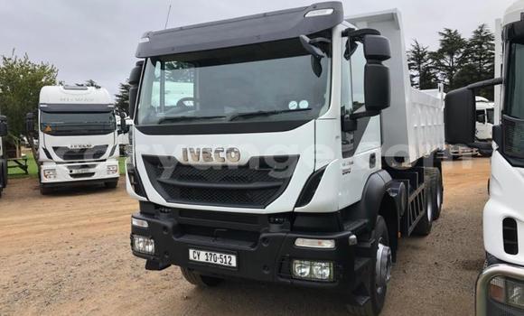 Buy Used IVECO Massif White Car in Windhoek in Namibia Buy Used IVECO Massif White Car in Windhoek in Namibia
