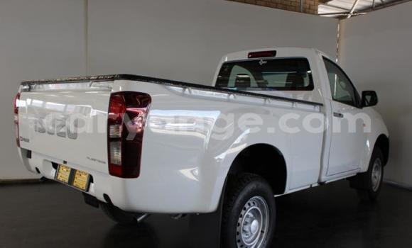 Acheter Occasion Voiture Isuzu D–MAX Blanc à Gobabis, Omaheke Acheter Occasion Voiture Isuzu D–MAX Blanc à Gobabis, Omaheke