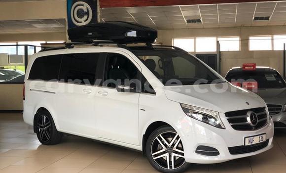 Acheter Occasion Voiture Mercedes-Benz V-klasse Blanc à Grootfontein, Namibie