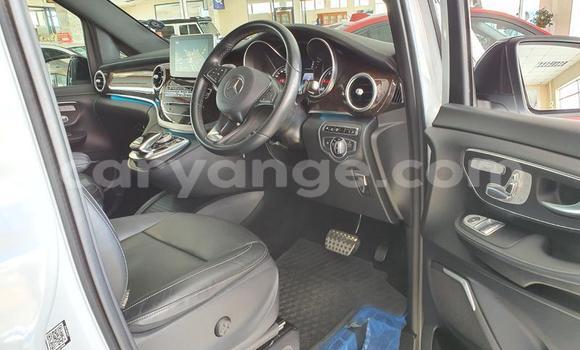 Buy Used Mercedes-Benz V-klasse White Car in Grootfontein in Namibia Buy Used Mercedes-Benz V-klasse White Car in Grootfontein in Namibia