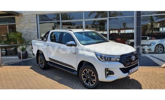 Buy Used Toyota Hilux Silver Car in Grootfontein in Namibia Buy Used Toyota Hilux Silver Car in Grootfontein in Namibia