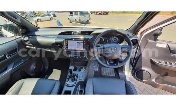 Buy Used Toyota Hilux Silver Car in Grootfontein in Namibia Buy Used Toyota Hilux Silver Car in Grootfontein in Namibia