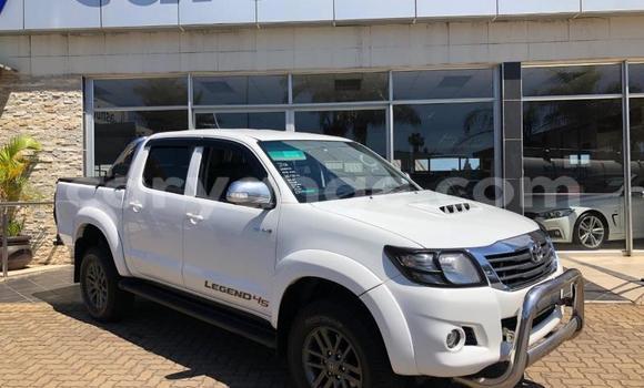 Buy Used Toyota Hilux White Car in Grootfontein in Namibia