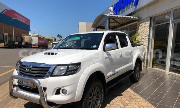 Buy Used Toyota Hilux White Car in Grootfontein in Namibia Buy Used Toyota Hilux White Car in Grootfontein in Namibia