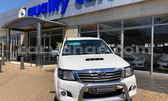 Buy Used Toyota Hilux White Car in Grootfontein in Namibia Buy Used Toyota Hilux White Car in Grootfontein in Namibia