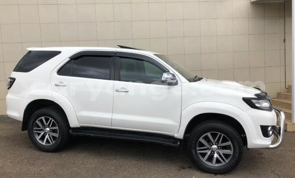 Buy Used Toyota Fortuner White Car in Henties Bay in Erongo Buy Used Toyota Fortuner White Car in Henties Bay in Erongo