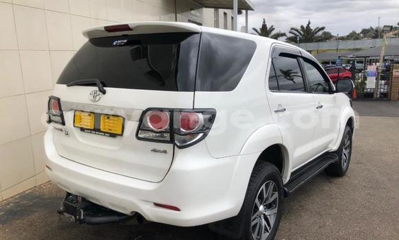 Buy Used Toyota Fortuner White Car in Henties Bay in Erongo Buy Used Toyota Fortuner White Car in Henties Bay in Erongo