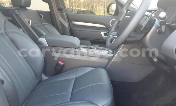 Buy Used Land Rover Discovery White Car in Henties Bay in Erongo Buy Used Land Rover Discovery White Car in Henties Bay in Erongo