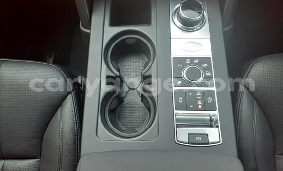 Buy Used Land Rover Discovery White Car in Henties Bay in Erongo Buy Used Land Rover Discovery White Car in Henties Bay in Erongo