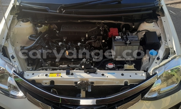 Acheter Occasion Voiture Toyota Etios Blanc à Windhoek, Namibie Acheter Occasion Voiture Toyota Etios Blanc à Windhoek, Namibie