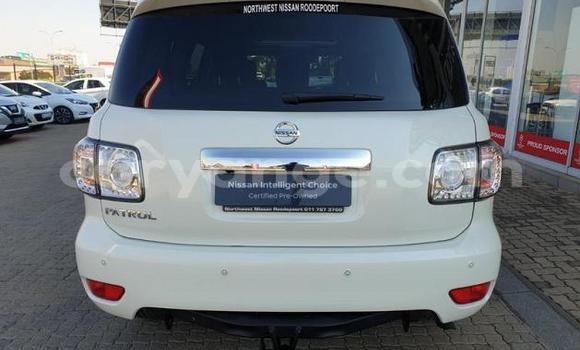 Acheter Occasion Voiture Nissan Patrol Blanc à Karasburg, Karas Acheter Occasion Voiture Nissan Patrol Blanc à Karasburg, Karas