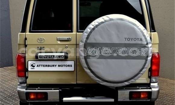 Buy Used Toyota Land Cruiser Beige Car in Windhoek in Namibia Buy Used Toyota Land Cruiser Beige Car in Windhoek in Namibia