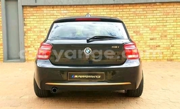 Acheter Occasion Voiture BMW 1er Noir à Henties Bay, Erongo Acheter Occasion Voiture BMW 1er Noir à Henties Bay, Erongo