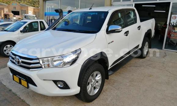 Acheter Occasion Voiture Toyota Hilux Blanc à Gobabis, Omaheke Acheter Occasion Voiture Toyota Hilux Blanc à Gobabis, Omaheke