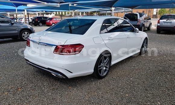 Acheter Occasion Voiture Mercedes Viano Blanc à Bethanien, Karas Acheter Occasion Voiture Mercedes Viano Blanc à Bethanien, Karas