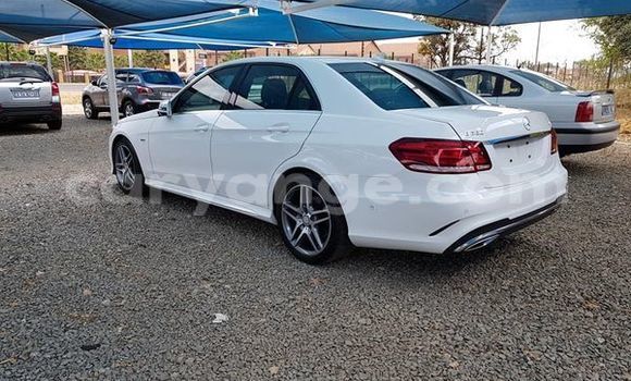 Acheter Occasion Voiture Mercedes Viano Blanc à Bethanien, Karas Acheter Occasion Voiture Mercedes Viano Blanc à Bethanien, Karas