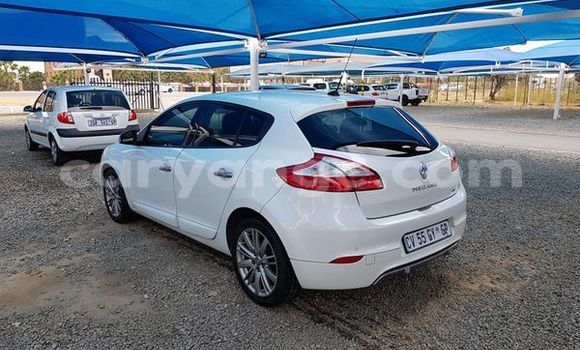 Acheter Occasion Voiture Renault 15 Blanc à Karasburg, Karas Acheter Occasion Voiture Renault 15 Blanc à Karasburg, Karas