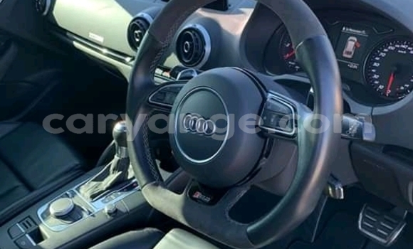 Acheter Occasion Voiture Audi RS3 Noir à Henties Bay, Erongo Acheter Occasion Voiture Audi RS3 Noir à Henties Bay, Erongo