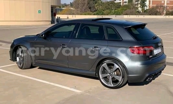 Acheter Occasion Voiture Audi RS3 Noir à Henties Bay, Erongo Acheter Occasion Voiture Audi RS3 Noir à Henties Bay, Erongo