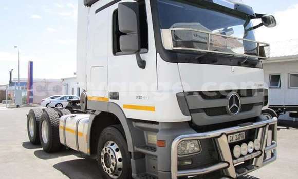 Buy Used Mercedes‒Benz 2644 White Truck in Gobabis in Omaheke