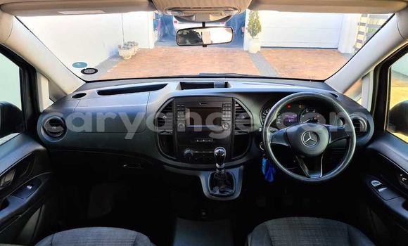 Buy Used Kia Sportage Blue Car in Windhoek in Namibia Buy Used Kia Sportage Blue Car in Windhoek in Namibia