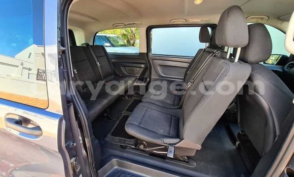 Buy Used Kia Sportage Blue Car in Windhoek in Namibia Buy Used Kia Sportage Blue Car in Windhoek in Namibia