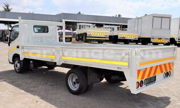 Buy Used Toyota Dyna White Truck in Windhoek in Namibia Buy Used Toyota Dyna White Truck in Windhoek in Namibia