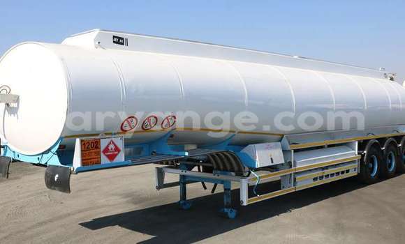 Buy Used Abarth 124 Spider White Car in Windhoek in Namibia