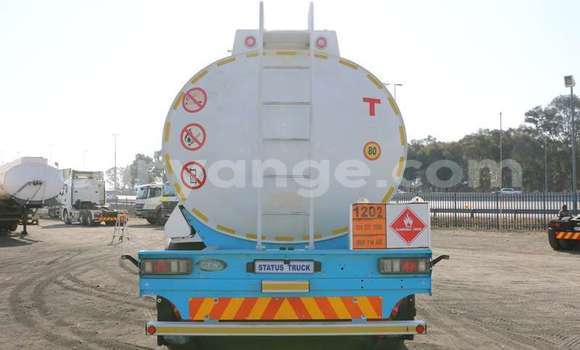 Buy Used Abarth 124 Spider White Car in Windhoek in Namibia Buy Used Abarth 124 Spider White Car in Windhoek in Namibia