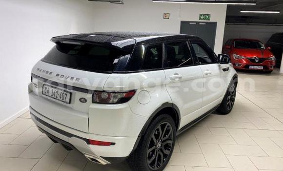 Acheter Occasion Voiture Land Rover Range Rover Evoque Blanc à Windhoek, Namibie Acheter Occasion Voiture Land Rover Range Rover Evoque Blanc à Windhoek, Namibie