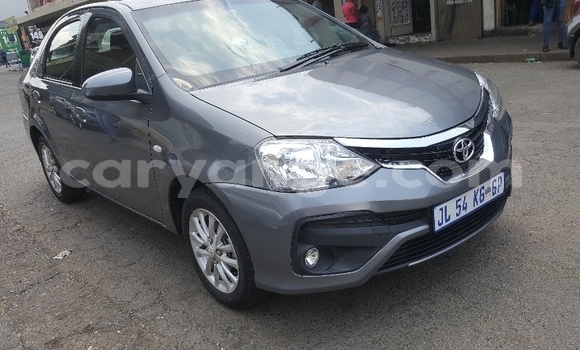 Acheter Occasion Voiture Toyota Etios Gris à Windhoek, Namibie Acheter Occasion Voiture Toyota Etios Gris à Windhoek, Namibie