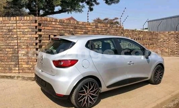 Acheter Occasion Voiture Renault Clio Gris à Henties Bay, Erongo Acheter Occasion Voiture Renault Clio Gris à Henties Bay, Erongo