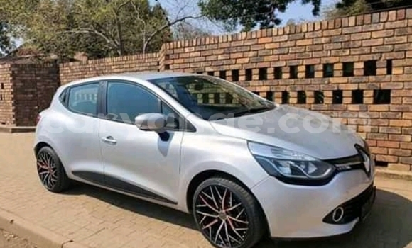 Acheter Occasion Voiture Renault Clio Gris à Henties Bay, Erongo Acheter Occasion Voiture Renault Clio Gris à Henties Bay, Erongo