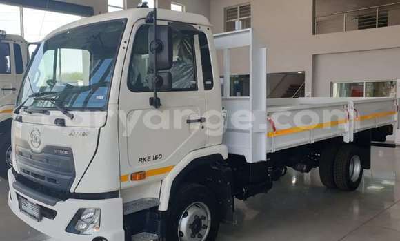 Buy Used Nissan UD White Truck in Karasburg in Karas