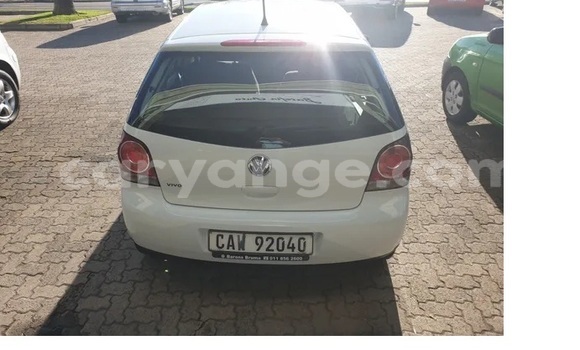 Acheter Occasion Voiture Volkswagen Polo Blanc à Aranos, Hardap Acheter Occasion Voiture Volkswagen Polo Blanc à Aranos, Hardap