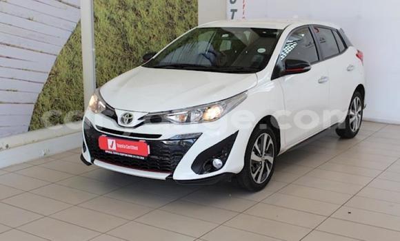 Acheter Occasion Voiture Toyota Yaris Blanc à Karasburg, Karas Acheter Occasion Voiture Toyota Yaris Blanc à Karasburg, Karas