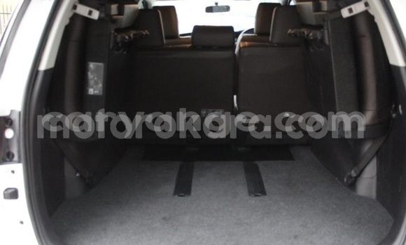 Acheter Occasion Voiture Toyota Fortuner Blanc à Windhoek, Namibie Acheter Occasion Voiture Toyota Fortuner Blanc à Windhoek, Namibie