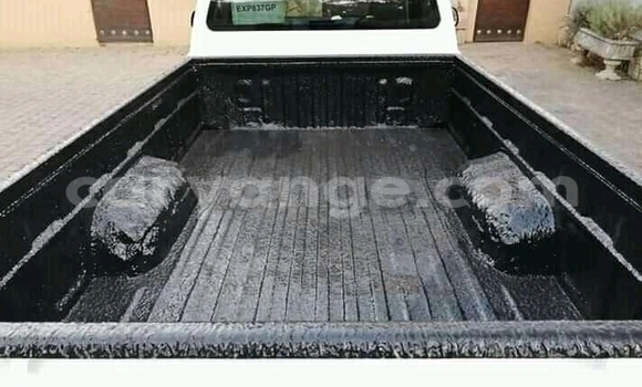 Acheter Occasion Voiture Toyota Hilux Blanc à Aranos, Hardap Acheter Occasion Voiture Toyota Hilux Blanc à Aranos, Hardap