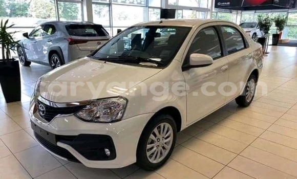 Acheter Occasion Voiture Toyota Etios Blanc à Arandis, Kunene Acheter Occasion Voiture Toyota Etios Blanc à Arandis, Kunene