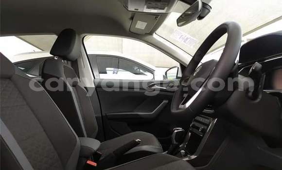 Buy Used Volkswagen T-Roc Silver Car in Swakopmund in Namibia Buy Used Volkswagen T-Roc Silver Car in Swakopmund in Namibia