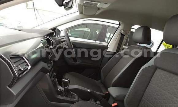 Buy Used Volkswagen T-Roc Silver Car in Swakopmund in Namibia Buy Used Volkswagen T-Roc Silver Car in Swakopmund in Namibia