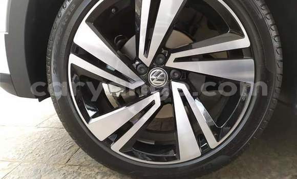 Buy Used Volkswagen T-Roc Silver Car in Swakopmund in Namibia Buy Used Volkswagen T-Roc Silver Car in Swakopmund in Namibia